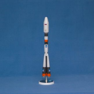 Ракета-носитель «Союз» грузовой [Готовая модель] (1:144)